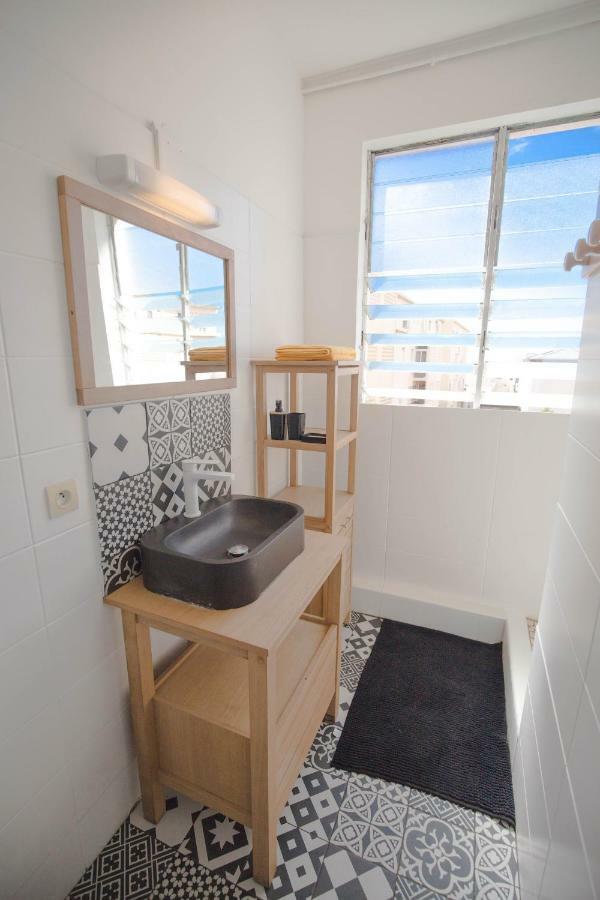 Appartement Hypercentre+ Place De Parking Privee Saint-Denis Bagian luar foto
